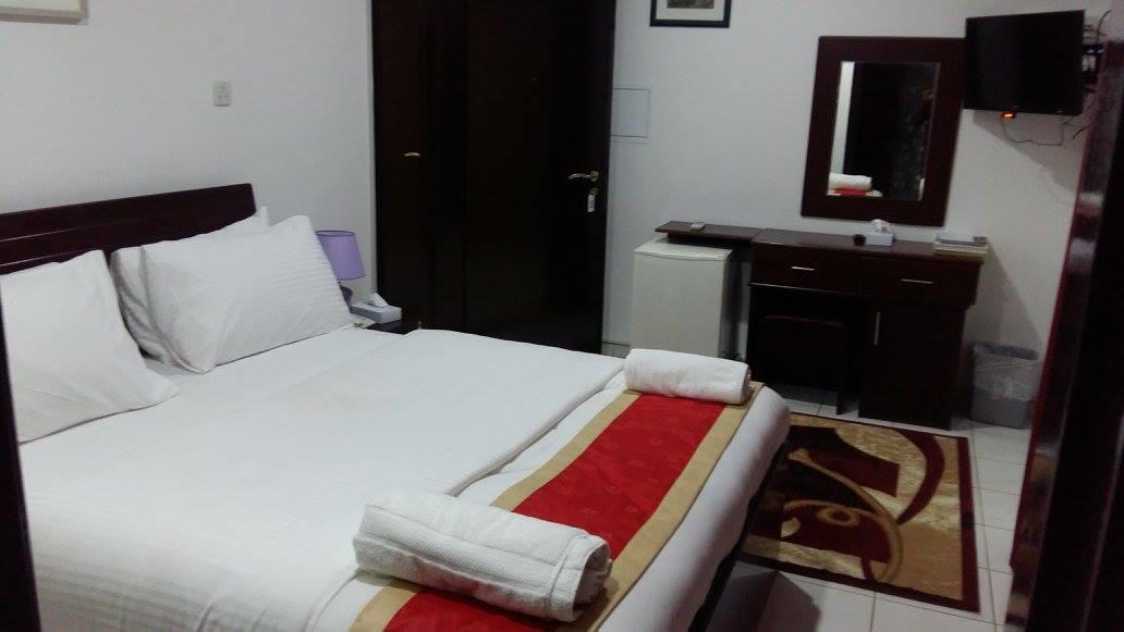 Hala Hotel Apartments 샤르자 외부 사진