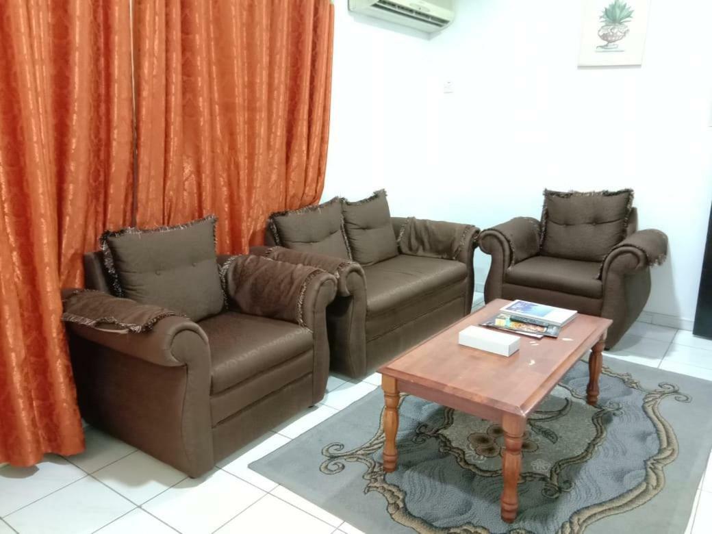 Hala Hotel Apartments 샤르자 외부 사진